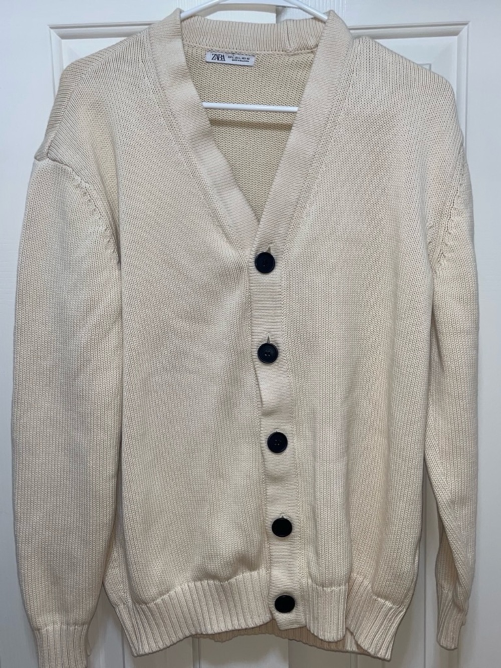 Zara Men's Beige Button-Up Knit Cardigan with Dark Buttons
